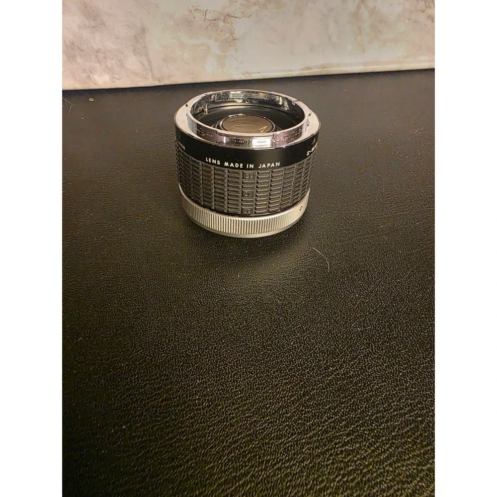 Sigma 2X-1:1 Tele-Macro Multi-Coated Teleconverter for Canon FD Mount Japan